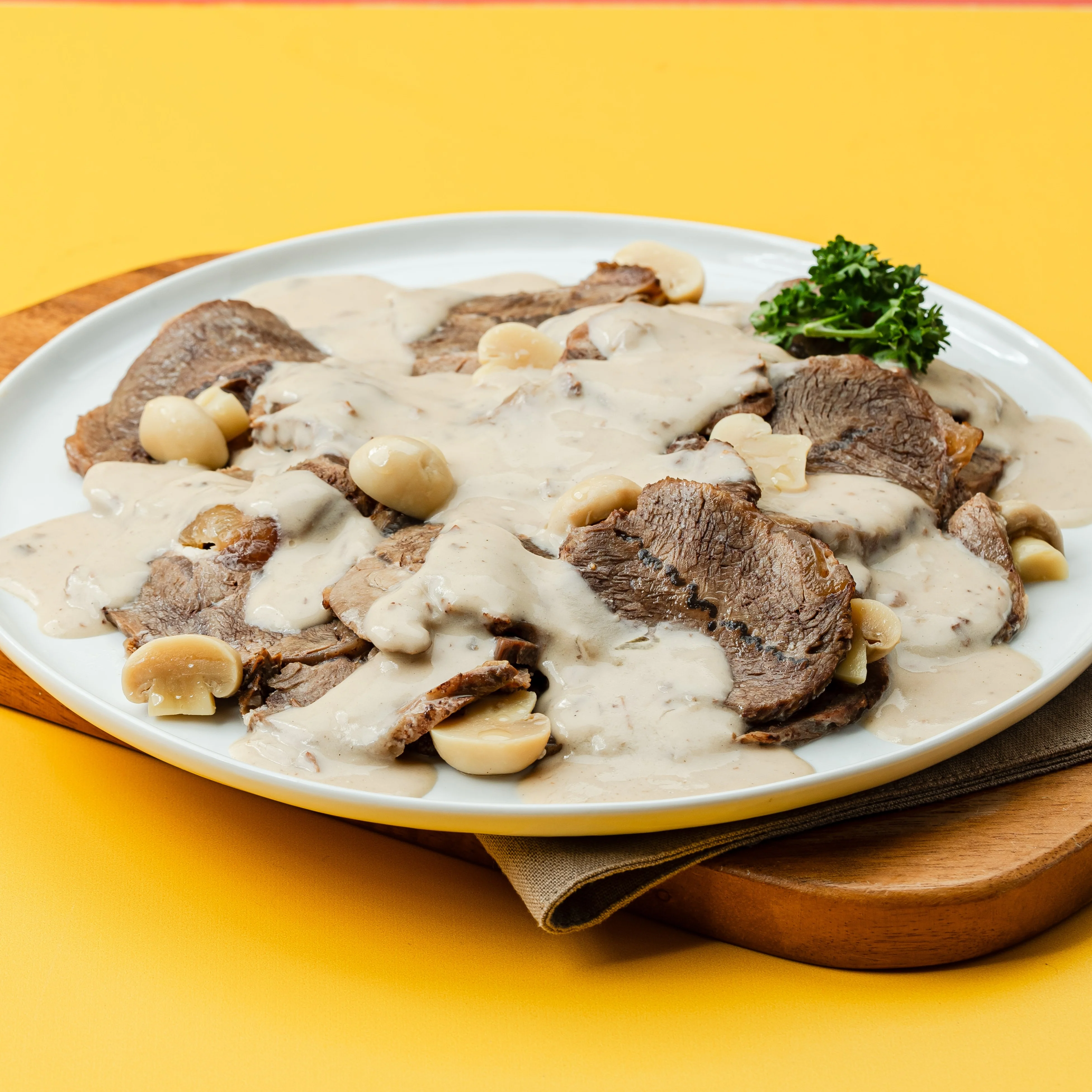 Roast Beef in Mushroom Sauce